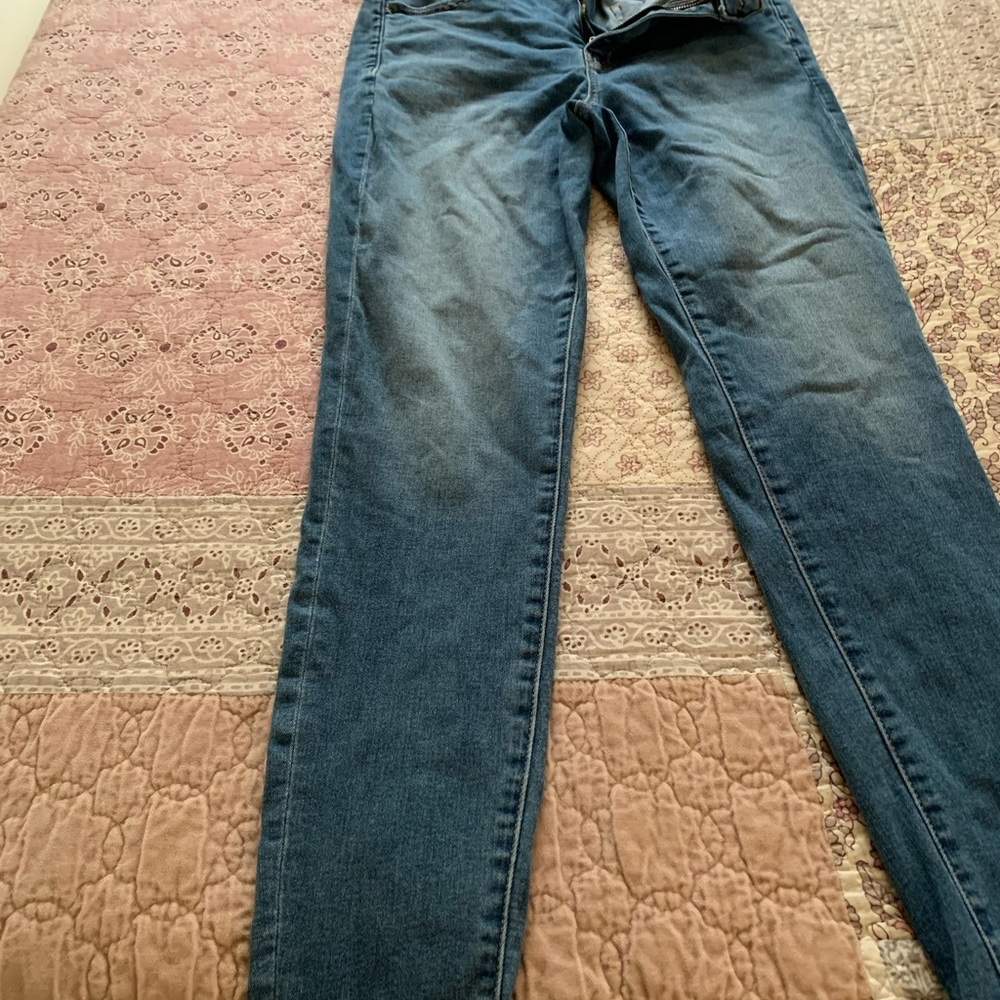 American Eagle girls jeans